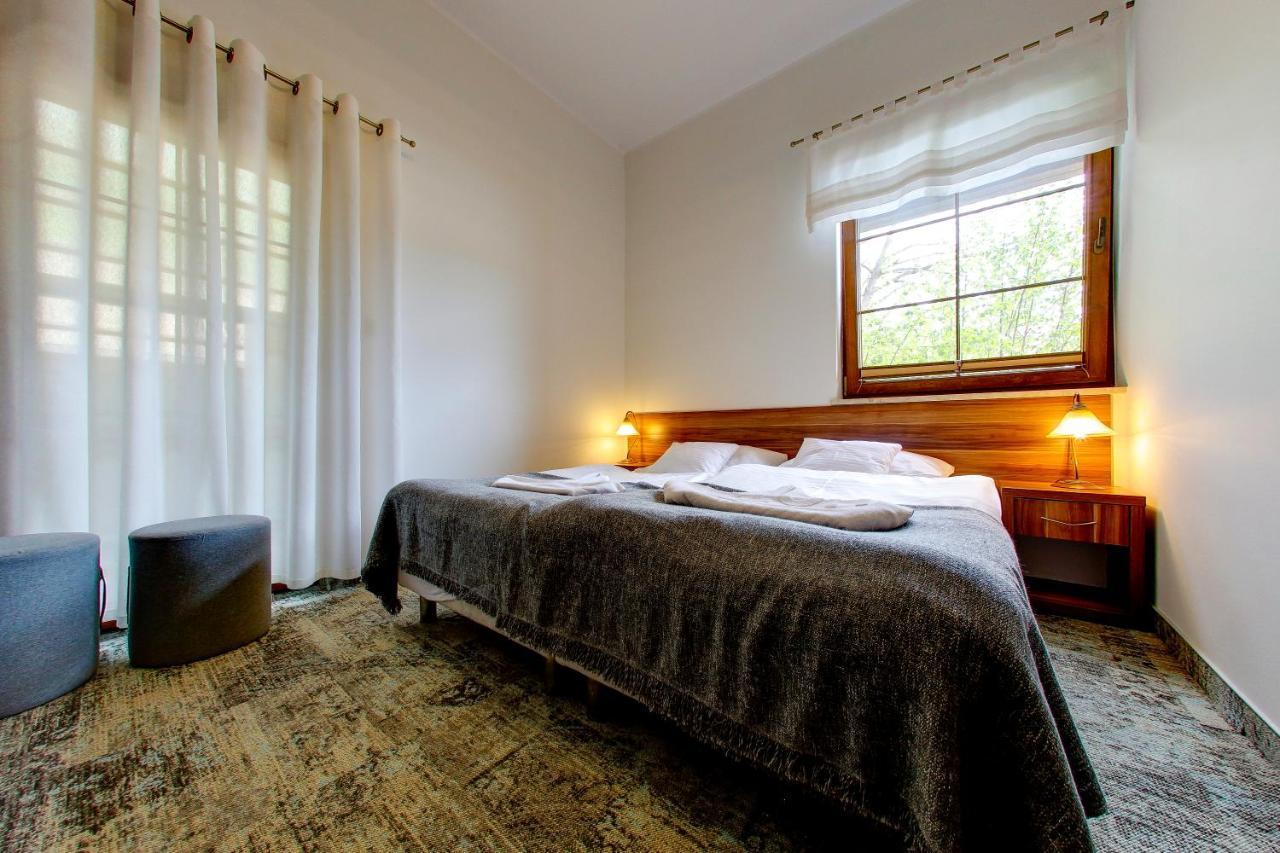 Pod Debem Kompleks Zeglarsko-Rekreacyjny Ruciane-Nida Extérieur photo